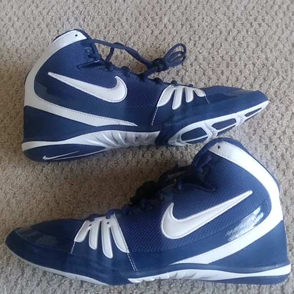 nike freeks navy blue